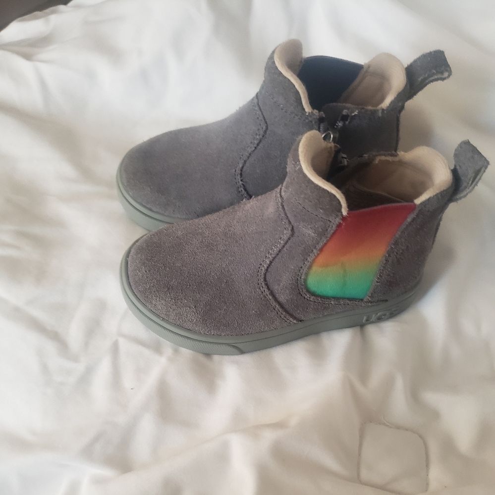 Toddler Girls Ugg Boots Size 7